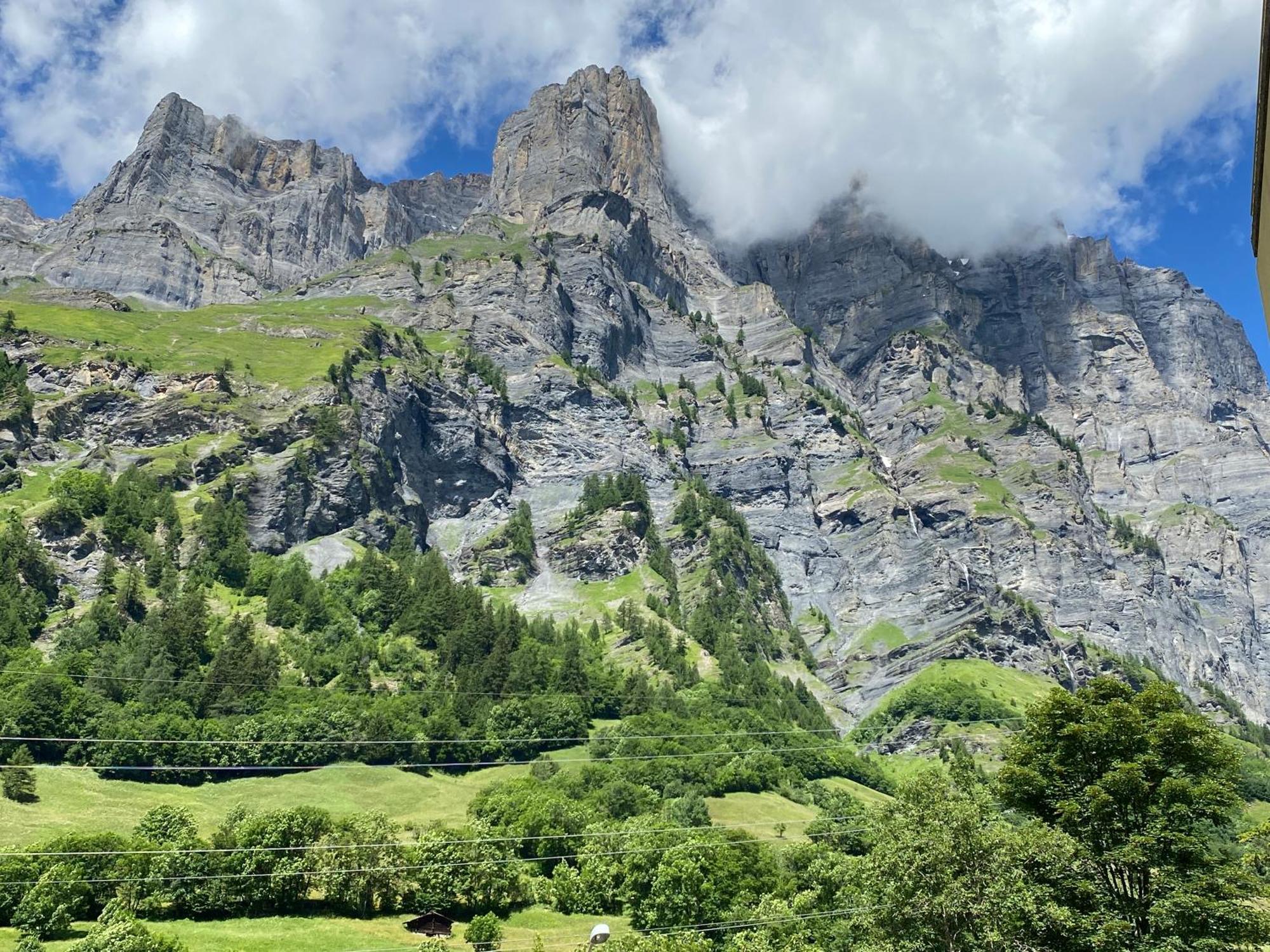 Ferienwohnung Alpen-Zauber Leukerbad Buitenkant foto